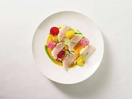 Pullman Reef Hotel Casino