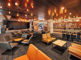 Pullman Reef Hotel Casino