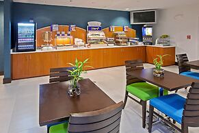 Holiday Inn Express Indianapolis-Fishers by IHG