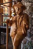 Coast Hillcrest Hotel