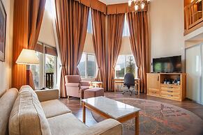 Coast Hillcrest Hotel