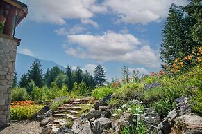 Coast Hillcrest Hotel