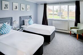 Warwickshire Park Hotel Kenilworth by Belvilla