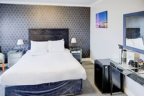 Warwickshire Park Hotel Kenilworth by Belvilla