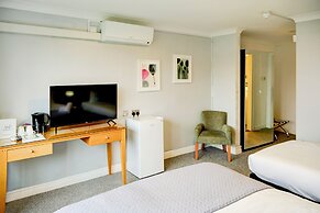 Warwickshire Park Hotel Kenilworth by Belvilla