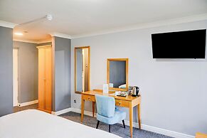 Warwickshire Park Hotel Kenilworth by Belvilla