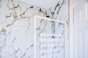 Warwickshire Park Hotel Kenilworth by Belvilla