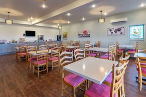 Travelodge by Wyndham Amherst