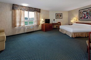 Travelodge by Wyndham Amherst