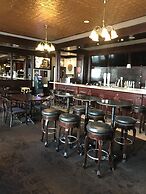 Auberge Vancouver Hotel