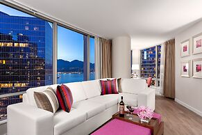 Auberge Vancouver Hotel