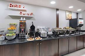 Comfort Inn & Suites New Orleans Airport North