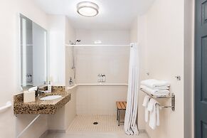 Candlewood Suites Eagan Arpt South - Mall Area by IHG