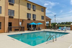 Comfort Inn Garner Clayton I-40