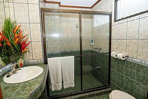 Best Western Hotel & Casino Kamuk