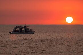 Best Western Hotel & Casino Kamuk