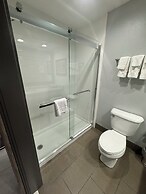 Brentwood Suites, Ascend Hotel Collection