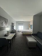 Brentwood Suites, Ascend Hotel Collection