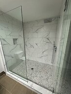 Brentwood Suites, Ascend Hotel Collection