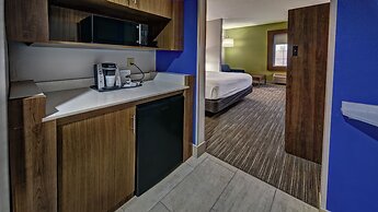 Holiday Inn Express & Suites Crossville by IHG