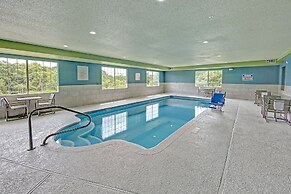 Holiday Inn Express & Suites Crossville by IHG