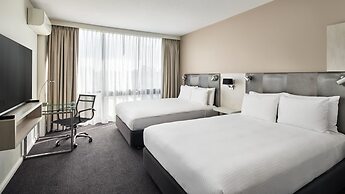 Holiday Inn Warwick Farm by IHG
