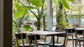 Holiday Inn Warwick Farm by IHG