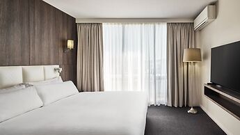 Holiday Inn Warwick Farm by IHG