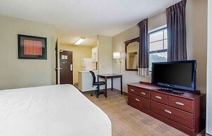 Extended Stay America Select Suites Orlando Maitland 1760 Pe