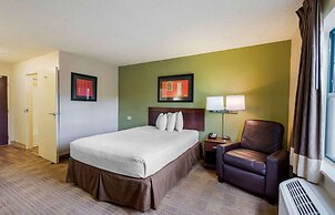 Extended Stay America Select Suites Orlando Maitland 1760 Pe