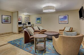 Candlewood Suites Louisville Airport, an IHG Hotel
