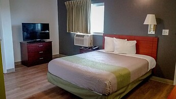 Motel 6 Greensboro, NC - I-40