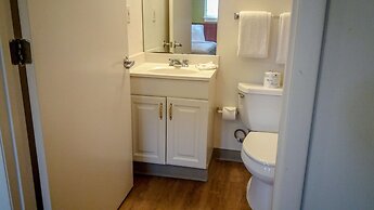 Motel 6 Greensboro, NC - I-40