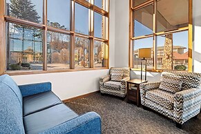 Quality Inn And Suites Dollywood