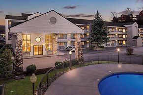 Quality Inn And Suites Dollywood