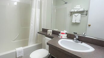 Super 8 by Wyndham Revelstoke BC