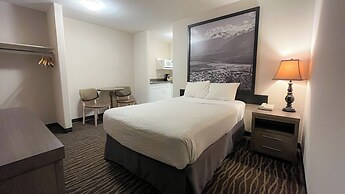 Super 8 by Wyndham Revelstoke BC