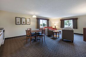 AmericInn by Wyndham Petoskey