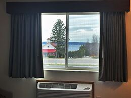 AmericInn by Wyndham Petoskey