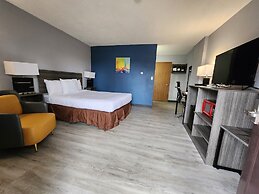 Super 8 by Wyndham Hayward WI