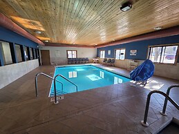 Super 8 by Wyndham Hayward WI