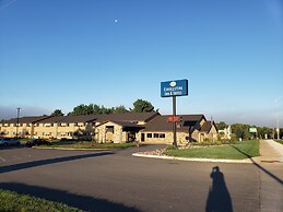 Cobblestone Inn & Suites Merrill