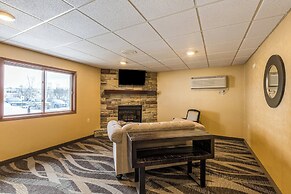 Cobblestone Inn & Suites Merrill