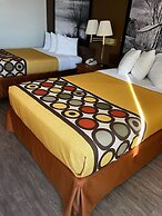 Super 8 by Wyndham Smithville/Kansas City