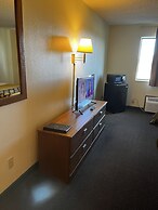 Super 8 by Wyndham Smithville/Kansas City