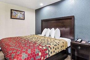 Econo Lodge Akron Copley Northwest