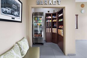 Super 8 by Wyndham St. Clairsville OH/Wheeling WV Area