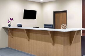 Super 8 by Wyndham St. Clairsville OH/Wheeling WV Area