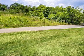 Super 8 by Wyndham St. Clairsville OH/Wheeling WV Area