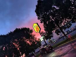 Super 8 by Wyndham Billings